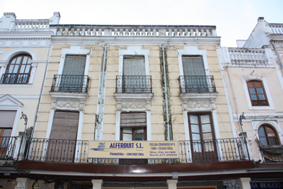 Los edificios de la Plaza Mayor son algunos de los más afectados.