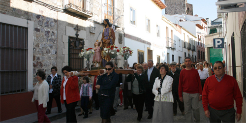La última de las candelarias del ciclo invernal abrirá las celebraciones del barrio del Altozano en honor a San José