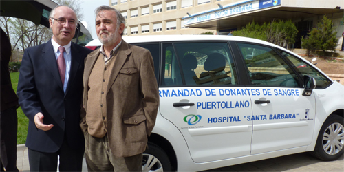 La Junta dona un vehículo de apoyo a la Hermandad de Donantes de Sangre de Puertollano
