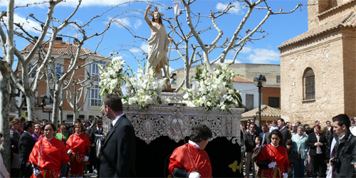 La procesión de Cristo Resucitado cerró la Semana Santa de Miguelturra