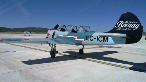 Avionetas de la Asociación Jacob52 toman tierra en el aeropuerto de Ciudad Real