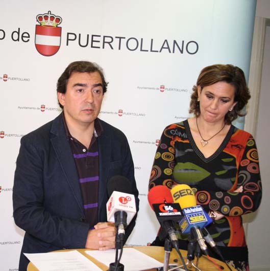 Hermoso Murillo (izquierda), durante una reciente comparecencia