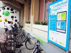 IU califica de "fracaso" el servicio de alquiler de bicicletas suspendido por el Ayuntamiento
