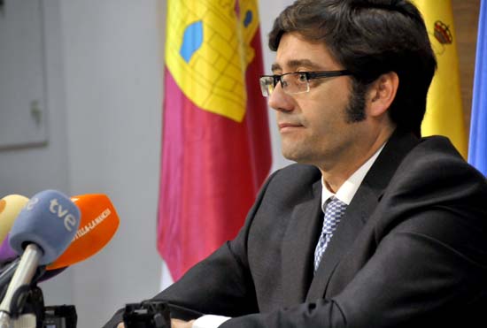 Arturo Romani en rueda de prensa