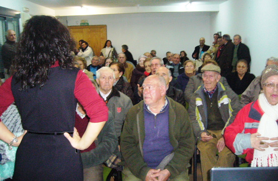 Pilar Zamora en un acto con ciudadanos en Alcolea de Calatrava