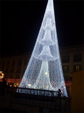 Iluminación en la Plaza Mayor.Árbol de Navidad