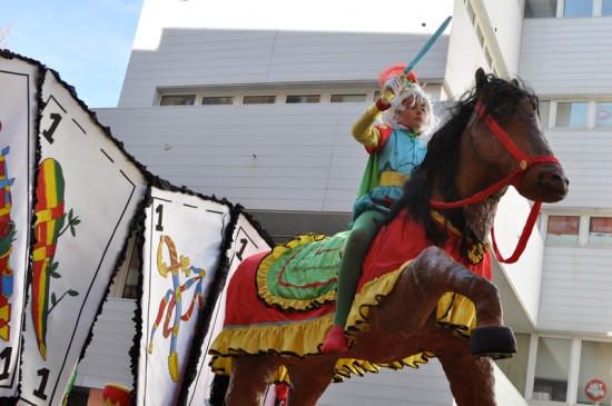 domingo-pinata-2014-05