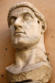 r_220px-0_Constantinus_I_-_Palazzo_dei_Conservatori_(2)-(2)