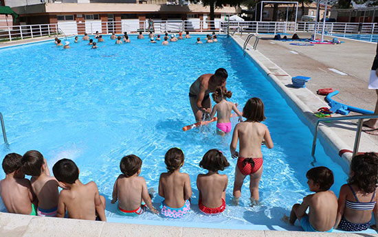 miguelturra-cursos-piscina