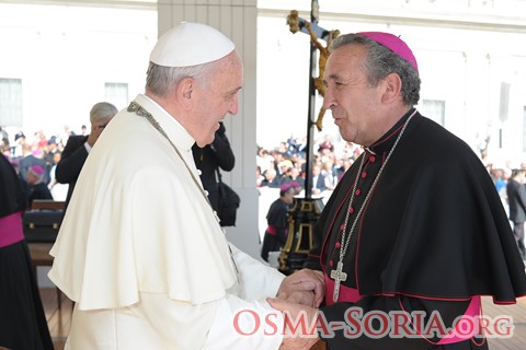 obispo_papa_2013