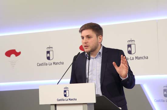 Toledo, 17-01-2017.- El portavoz del Gobierno regional, Nacho Hernando ha informado hoy en el Palacio de Fuensalida sobre los acuerdos de la última reunión del consejo de Gobierno. (Foto: Álvaro Ruiz // JCCM)