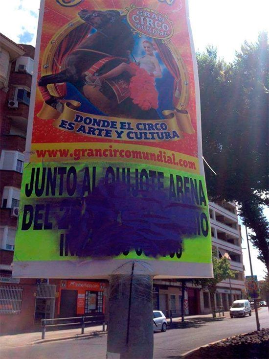 carteles-circo-saboteados-1