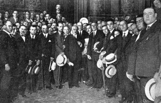 El ministro de Fomento con la Comisión de agricultores de la provincia de Ciudad Real. Fuente_ Mundo Gráfico (22.9.1920)