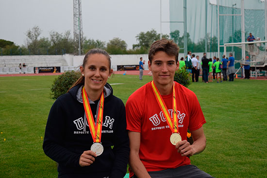 Lucas-y-Sonia-medallistas