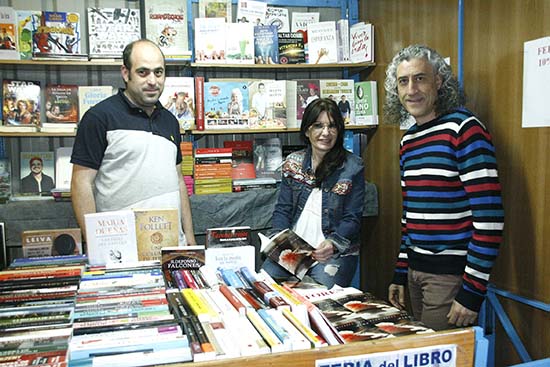 Alicia Gallego junto a Javier Márquez y Eduardo Bautista