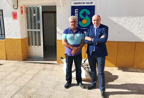 Francisco Jose Garcia visita centro de salud Retuerta