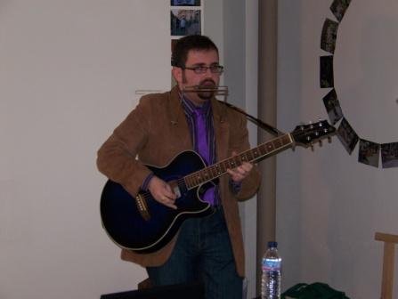 Tony Marquina interpretó varios temas.