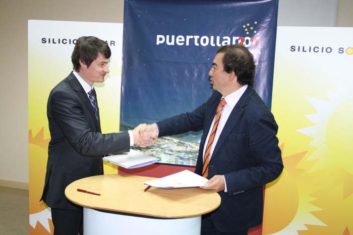 Hermoso Murillo y el director de Silicio Solar