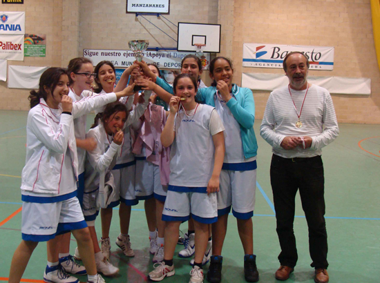 santotomas_baloncesto
