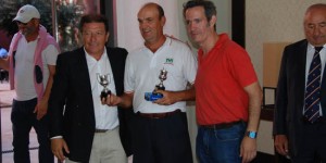 José Antonio García Cañizal recibe el premio de José María Orozco y Manuel de la Guía