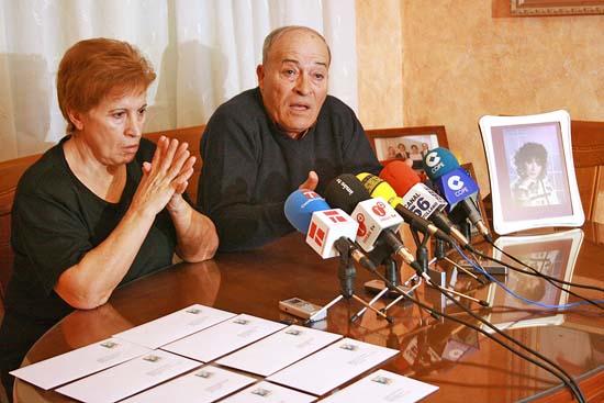 Los padres de Ana María, en rueda de prensa (archivo)