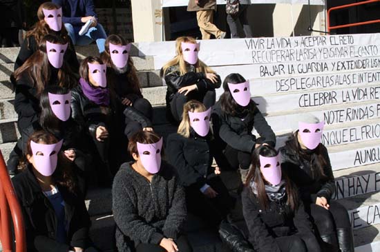 Puertollano: Versos de Benedetti en el día contra la violencia de género