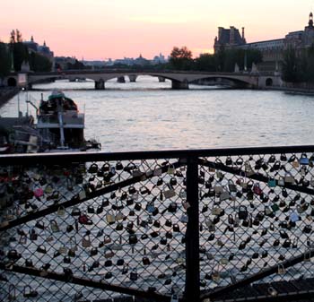 Candados decorando el Pont des Arts