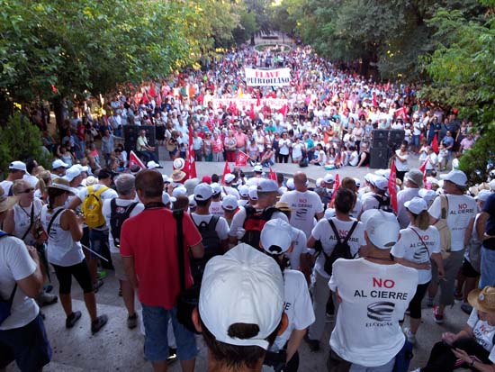 La marcha celebrada ayer, a su llegada a la Concha de la Música de Puertollano