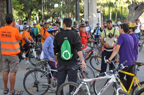 marcha-por-la-pasarela-ciudad-real-bici-07