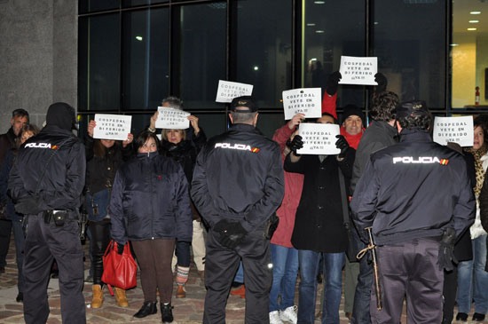 protestas-contra-cospedal-01