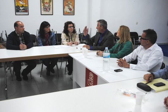 Reunión-vecinos-afectados-gasolineras