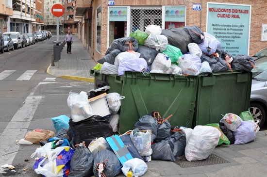 basura-calle-quevedo-01