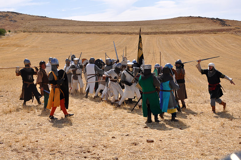 Batalla de Alarcos: El rey cristiano huye hostigado por las huestes almohades