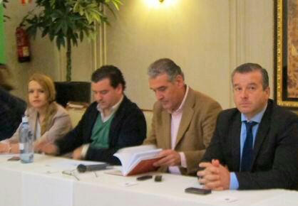 Gutierrez-Chamorro-VOX-Alcaldias-Guadalajara_TINIMA20150221_0300_5-2