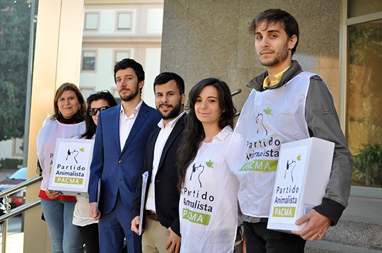 pacma-entrega-de-firmas