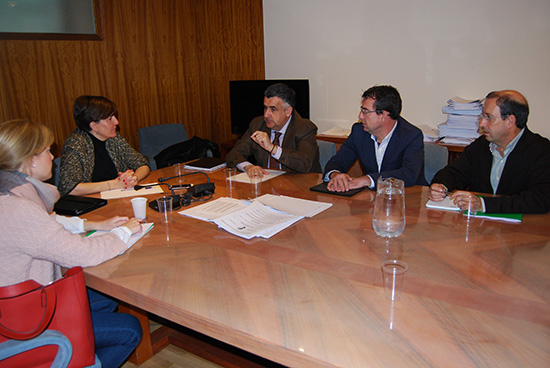 Reunión-Mesa-Profesión-Enfermera--Grupo-Socialista-Cortes
