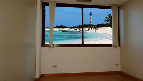 La ventana del despacho de Ganemos con vistas a Isla Tortuga