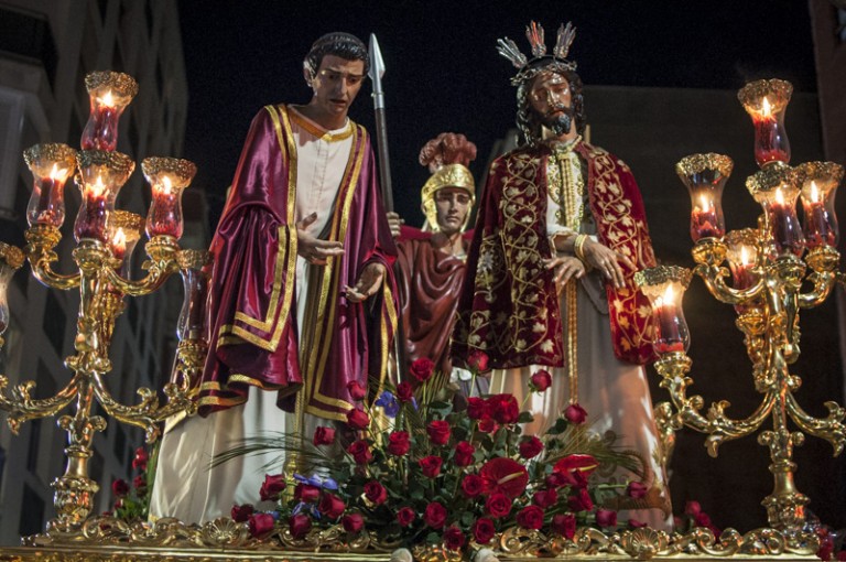 Pilatos celebra el 75 aniversario de la llegada de la imagen del Ecce Homo a Ciudad Real y el 50 de la creación de su cuadrilla de costaleros
