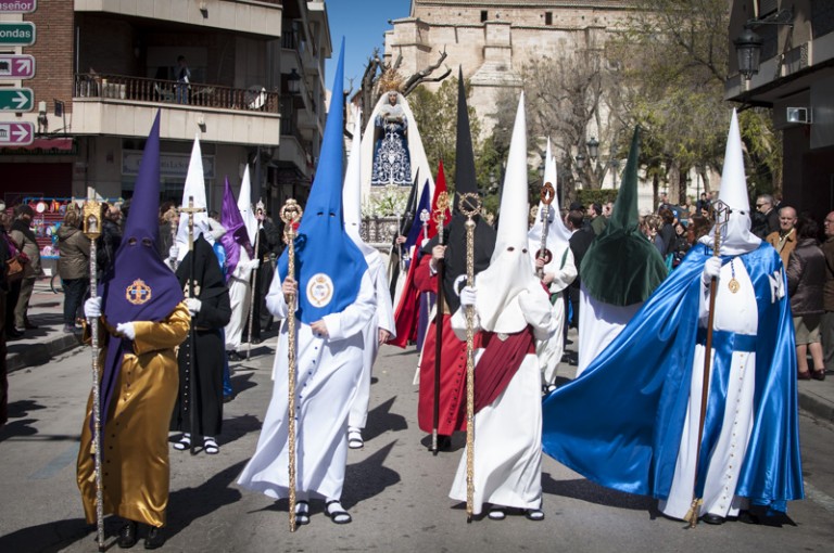 La Asociación de Cofradías decide establecer una carrera oficial para todas las hermandades