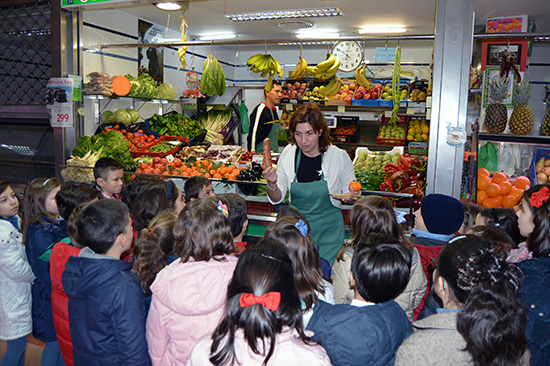 VISITA-ESCOLAR-MERCADO-MUNICIPAL