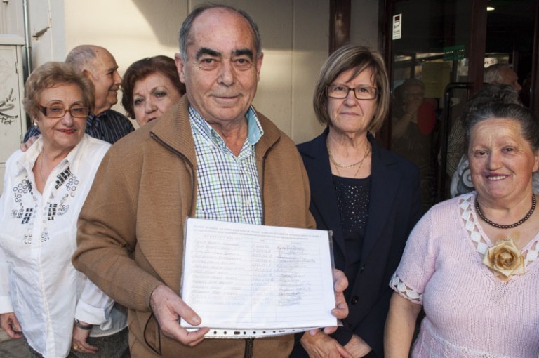 Decepción entre los pensionistas del Centro de Mayores II, que seguirán sin baile uno de cada tres fines de semana