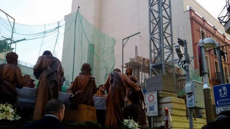 La Hermandad de la Santa Cena cambiará el recorrido y no pasará por la calle Carlos Vázquez por «dificultades técnicas»