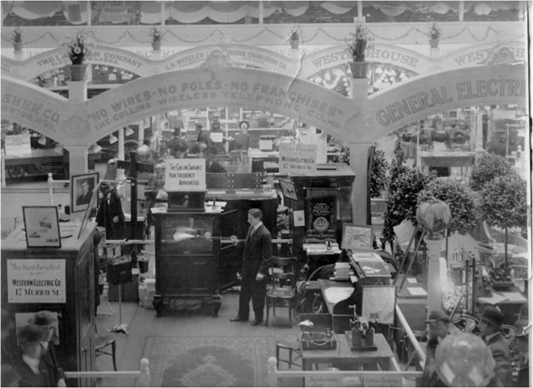 Nikola Tesla y Mónico Sánchez Moreno. Parecidos razonables