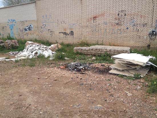 Puertollano: IU denuncia el «estado de abandono» y las «promesas incumplidas» en las barridas Libertad y Constitución