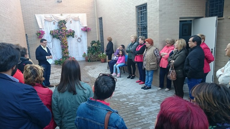 Cruces y mayos
