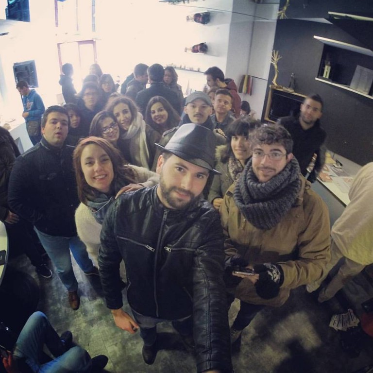 Mille Cunti mira hacia Europa