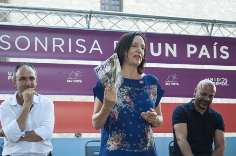 Bescansa proclama que Rosa Romero «ha robado» de lo público y le dedica el mitin de Unidos Podemos en Ciudad Real