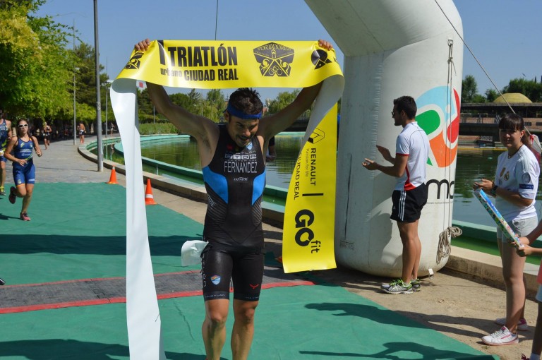 Jaime Fernández y Silvia Gómez Pozo se alzan con el I Triatlón Urbano de Ciudad Real