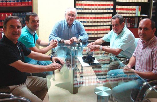 Francisco-Perez-y-Jose-Luis-Villanueva-con-nuevos-cargos-Plaza-Toros-CR