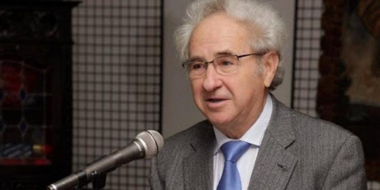 De aceitunas, pinceles, versos nos llena este gélido mes de enero